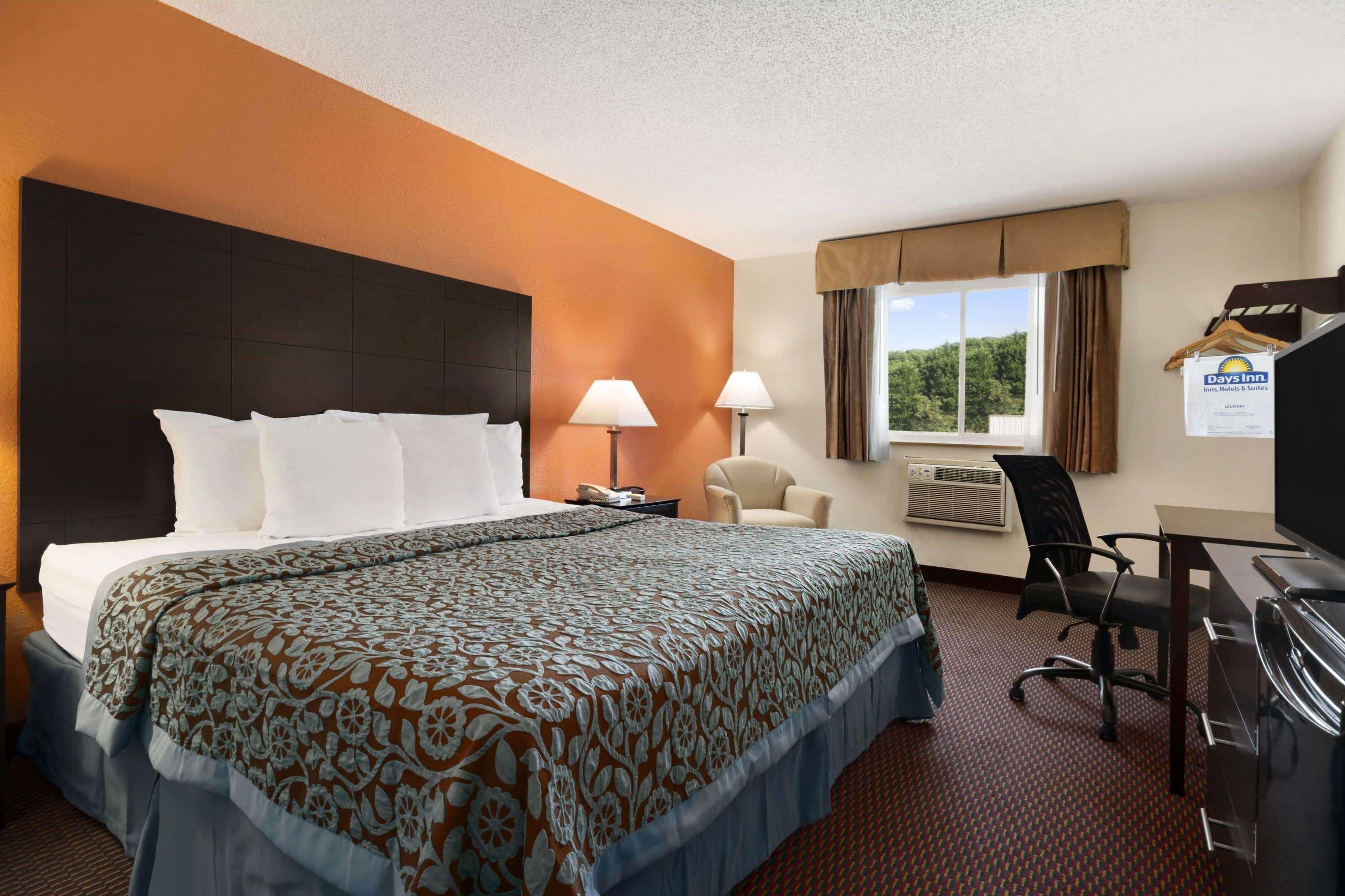 Days Inn By Wyndham Greenwood Sc Exterior photo